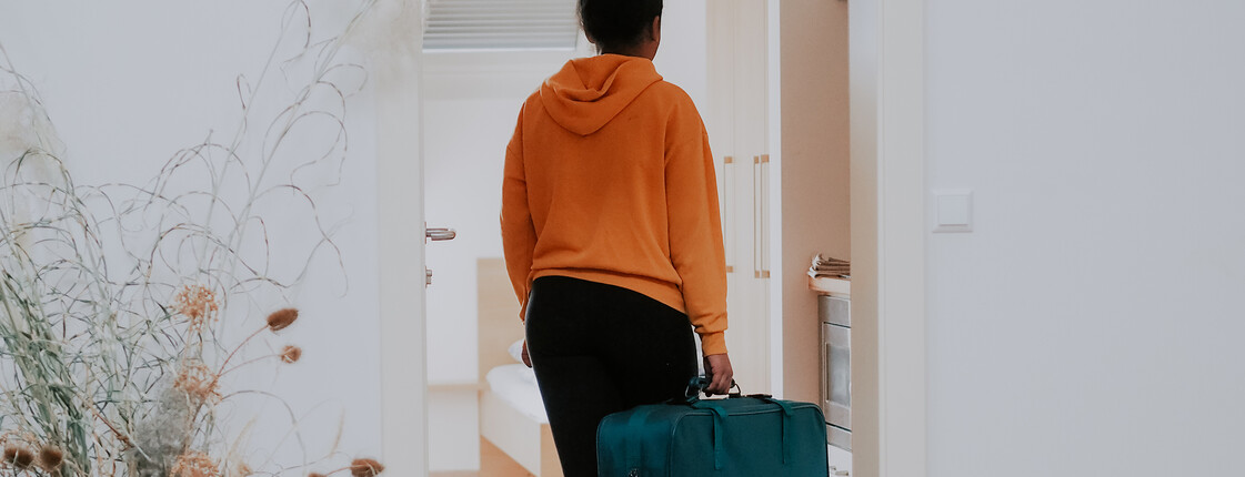 Wenn Jugendliche die ersten Schritte in Richtung Selbstständigkeit erproben wollen, ist das Betreute Innenwohnen unserer sozialpädagogischen Einrichtung, Haus Antonius in Treffen, eine gute Wahl.